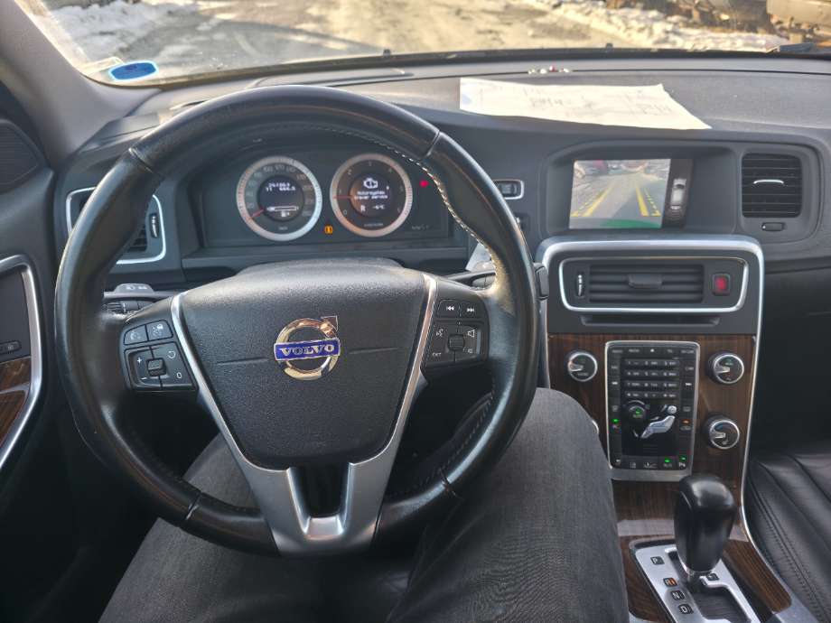 Volvo S60 2010-2014 (Type II, Fase 1) , Motorkode: D5204T2, Girkassekode: 