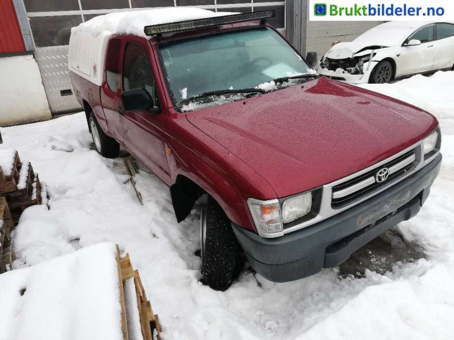 Toyota Hilux 1998-2001 , Motorkode: 2L-T, Girkassekode: 
