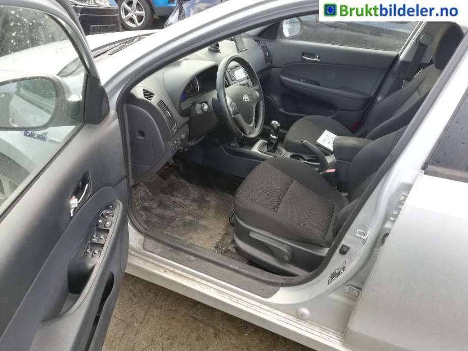 Hyundai i30 2007-2012 (Type I) , Motorkode: D4FB-L, Girkassekode: 