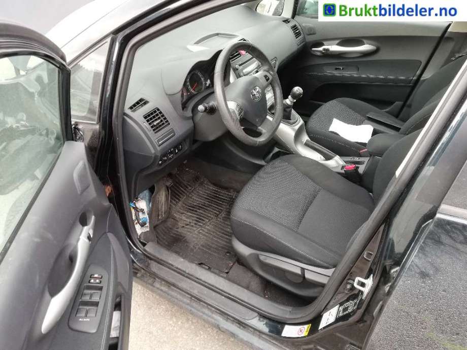 Toyota Auris 2010-2012 (Type I, Fase 2) , Motorkode: 1ND-TV, Girkassekode: 