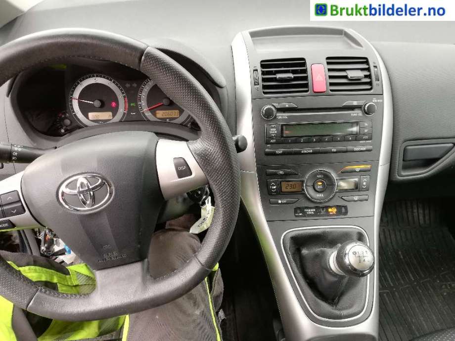 Toyota Auris 2010-2012 (Type I, Fase 2) , Motorkode: 1ND-TV, Girkassekode: 