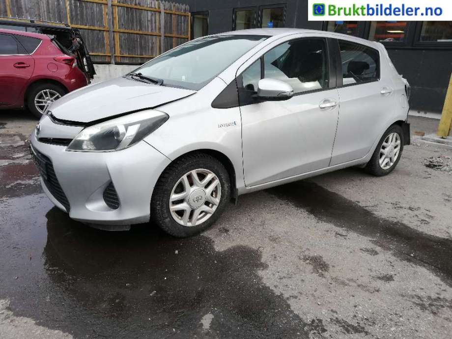 Toyota Yaris, 2012-2014 (Type III, Fase 1)  delebil , Motorkode: 1NZ-FXE
