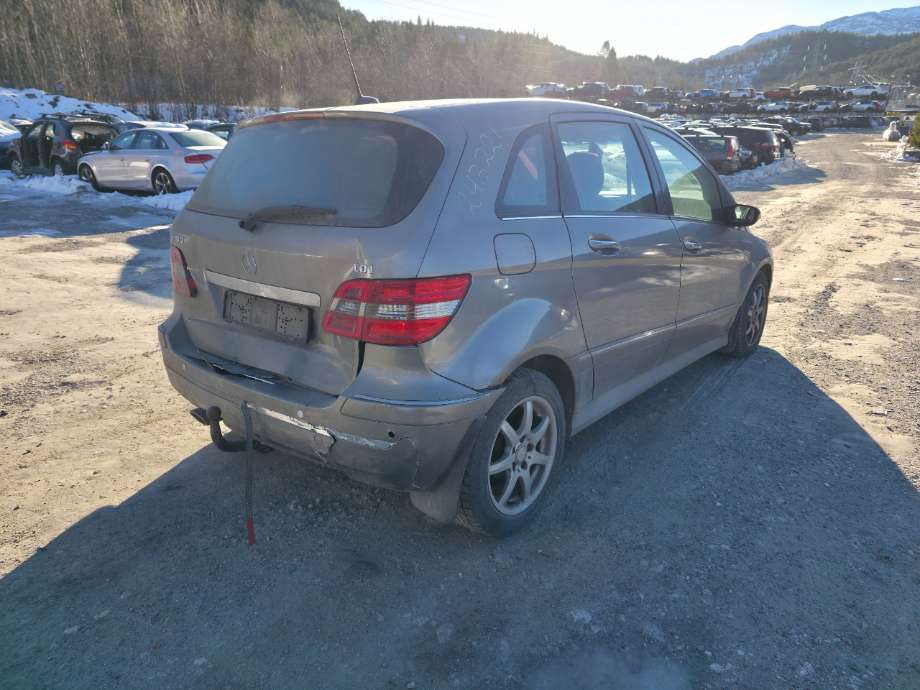 Mercedes B-Klasse 2008-2011 (Fase 2) (W245) delebil , Motorkode: OM640.940, Girkassekode: 