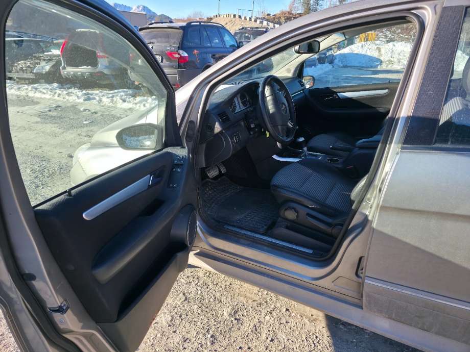Mercedes B-Klasse 2008-2011 (Fase 2) (W245) delebil , Motorkode: OM640.940, Girkassekode: 