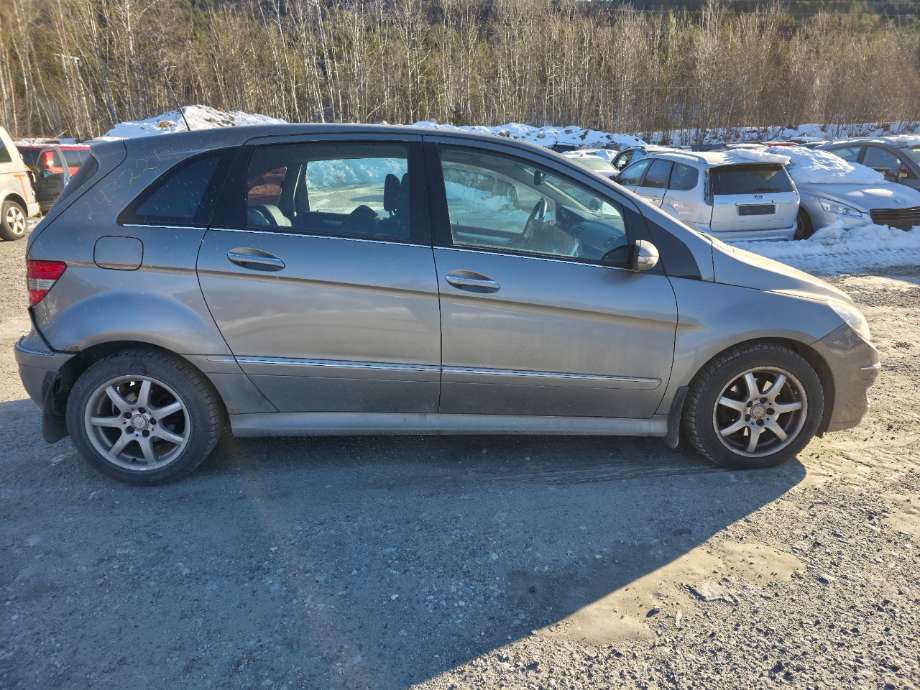 Mercedes B-Klasse 2008-2011 (Fase 2) (W245) delebil , Motorkode: OM640.940, Girkassekode: 
