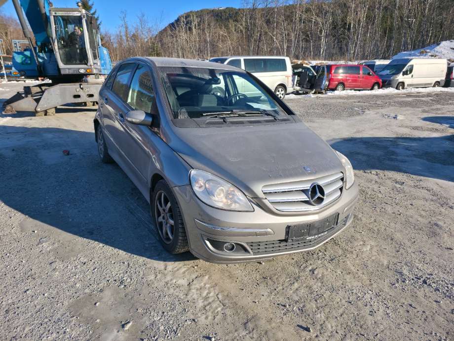Mercedes B-Klasse 2008-2011 (Fase 2) (W245) delebil , Motorkode: OM640.940, Girkassekode: 
