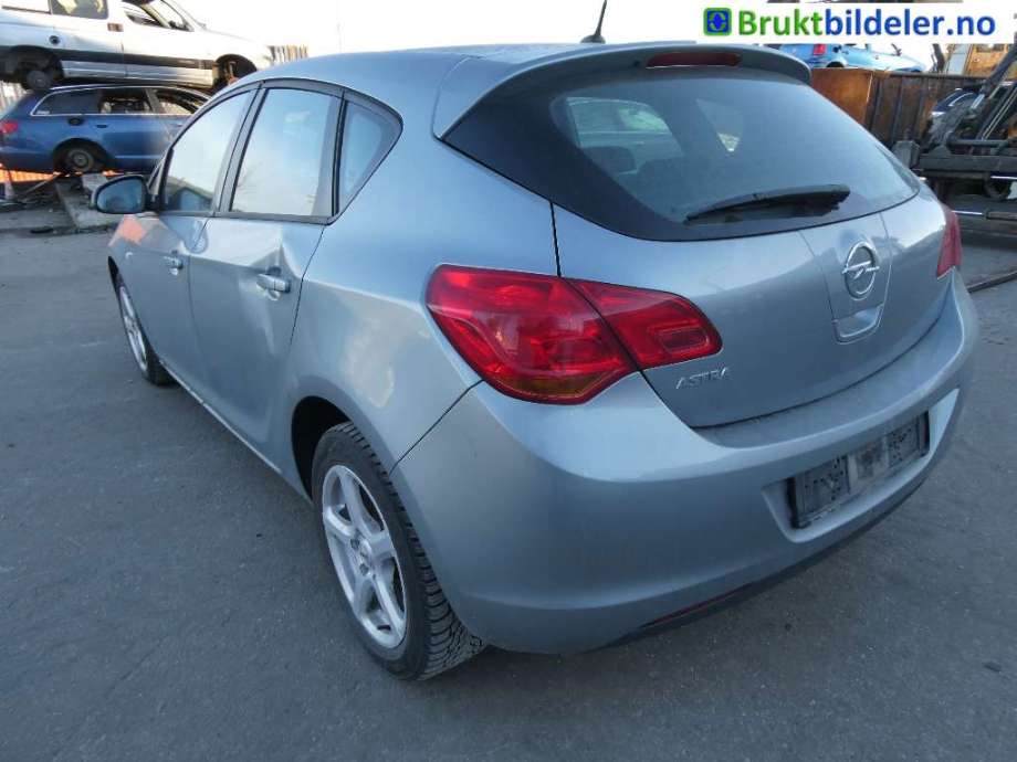 Opel Astra J 2010-2015 delebil , Motorkode: A14XER, Girkassekode: 