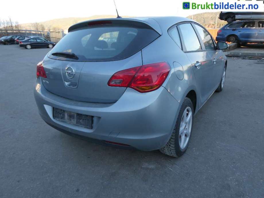 Opel Astra J 2010-2015 delebil , Motorkode: A14XER, Girkassekode: 