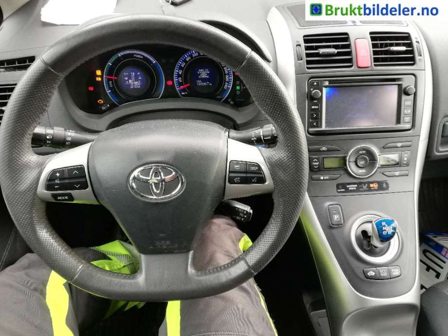 Toyota Auris 2010-2012 (Type I, Fase 2) , Motorkode: 2ZR-FXE, Girkassekode: 