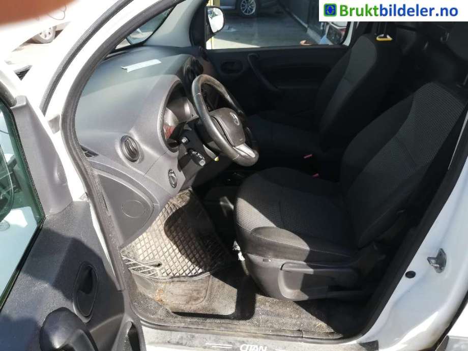 Mercedes Citan 2012-2021 (W415) (W415), Motorkode: M200.711, Girkassekode: 