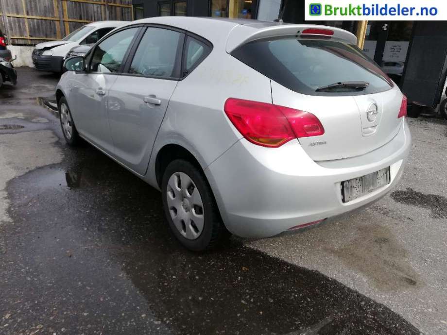 Opel Astra J 2010-2015 delebil , Motorkode: A14XER, Girkassekode: 