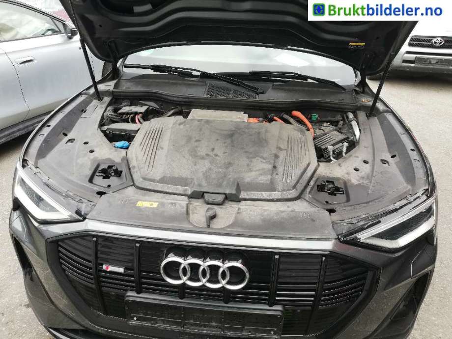 Audi e-tron 2018-->> delebil , Motorkode: BM1J, Girkassekode: 