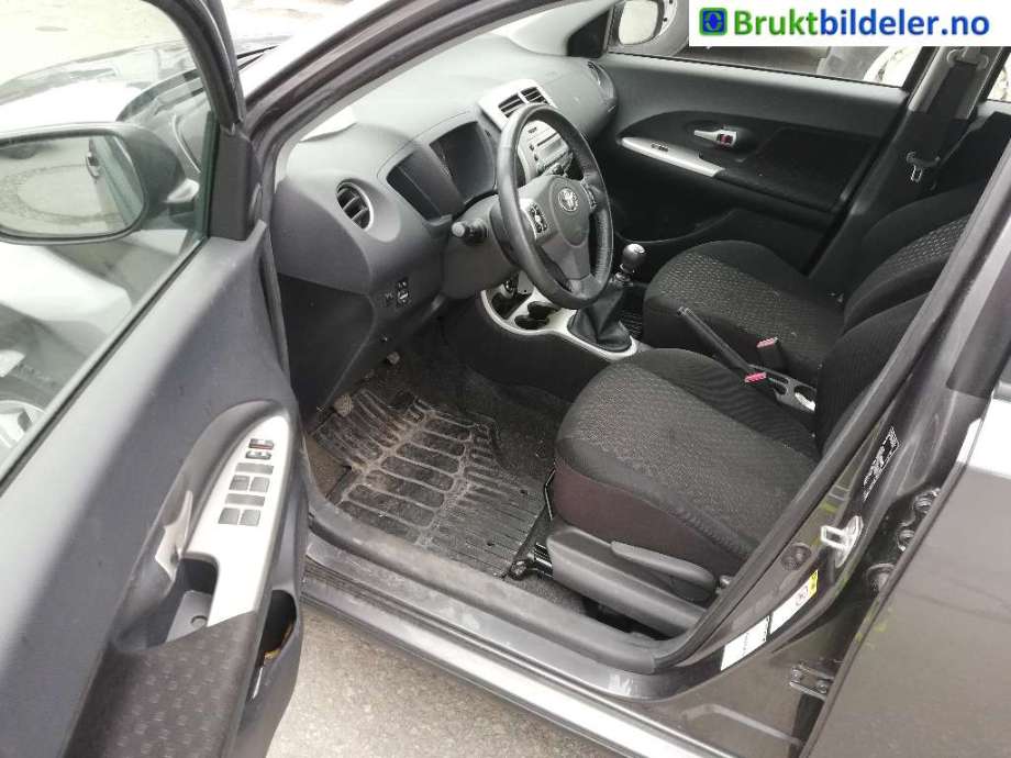 Toyota Urban Cruiser 2009-2014 delebil , Motorkode: 1ND-TV, Girkassekode: