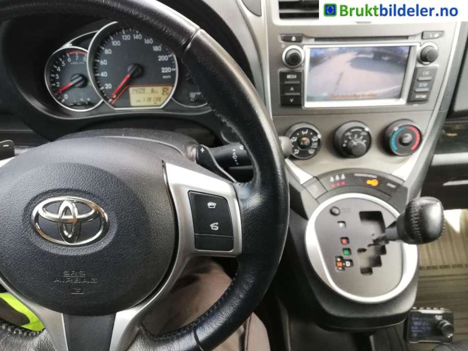 Toyota Verso-S 2011-2015 (COMBI) (COMBI), Motorkode: 1NR-FE, Girkassekode: 