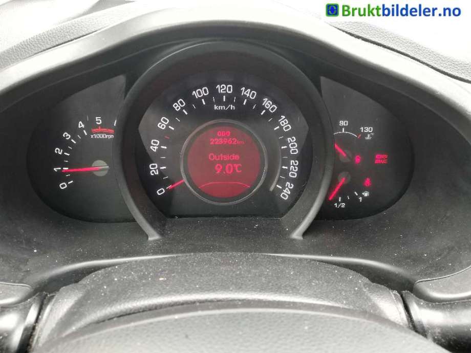 Kia Sportage 2010-2016 (Type III) , Motorkode: D4FD, Girkassekode: