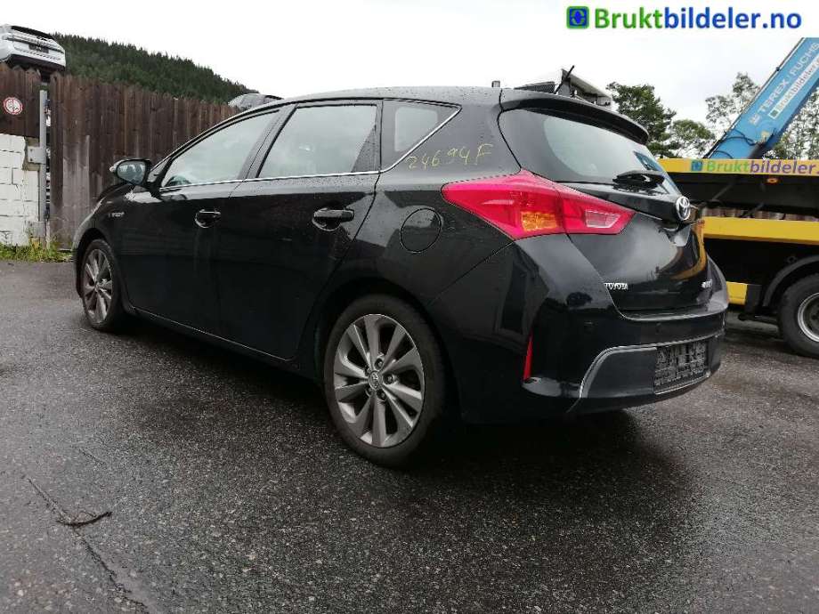 Toyota Auris 2013-2015 (Type II, Fase 1) delebil , Motorkode: 2ZR-FXE, Girkassekode: 