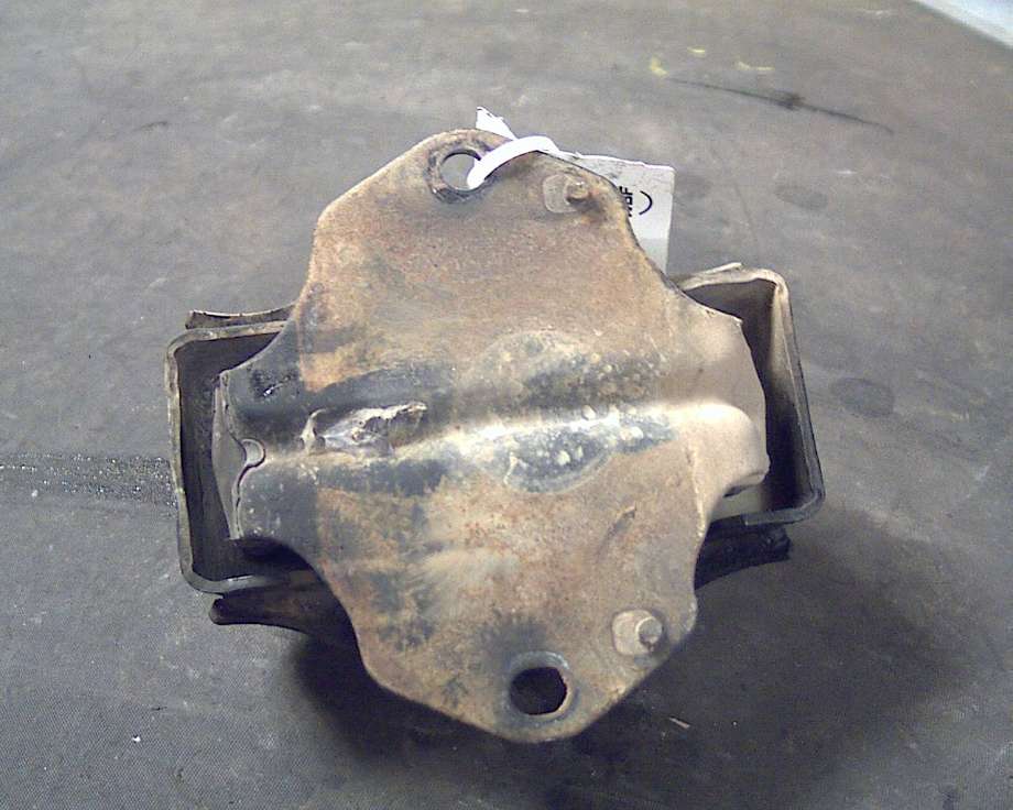 Motorfeste til Mitsubishi Pajero 2000-2006 (Type III) (PAJERO DI-D 3,2|)