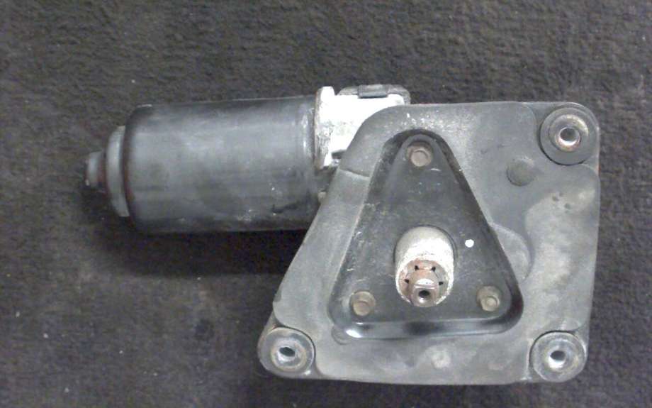 Viskermotor frontrute til Ford F-250 1992-1997  (FORD|F5TU-17504-AA|)