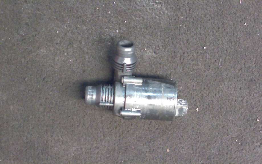 Sirkulasjonspumpe til BMW X5, 2000-2006 (E53) (E53) (BMW|6904496)