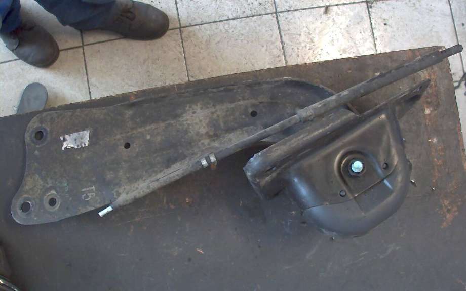 Bærebru høyre bak til Audi A3, 2003-2008 (Type II, Fase 1)  (AUDI|)