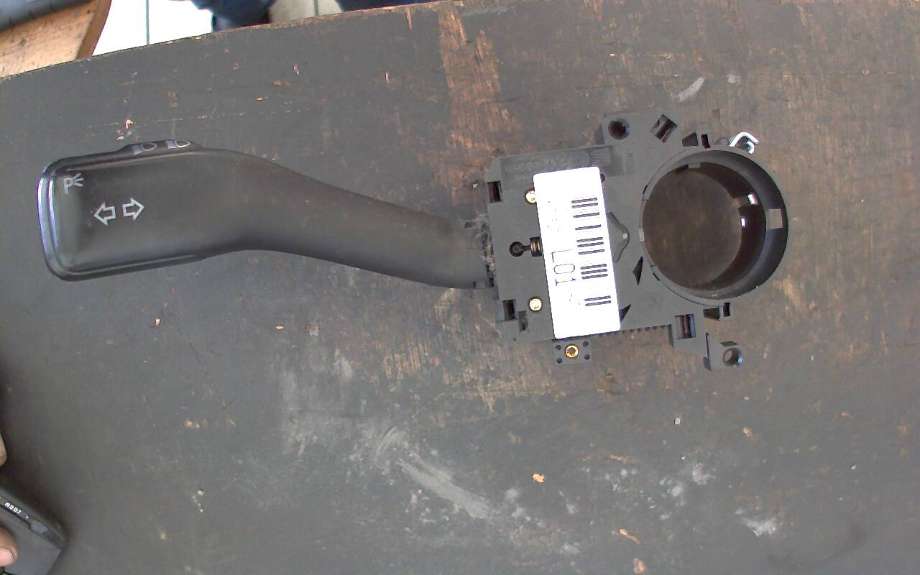 Bryter blink til Škoda Fabia 2000-2007 (Type I) (SKODA|8L0953513G|)