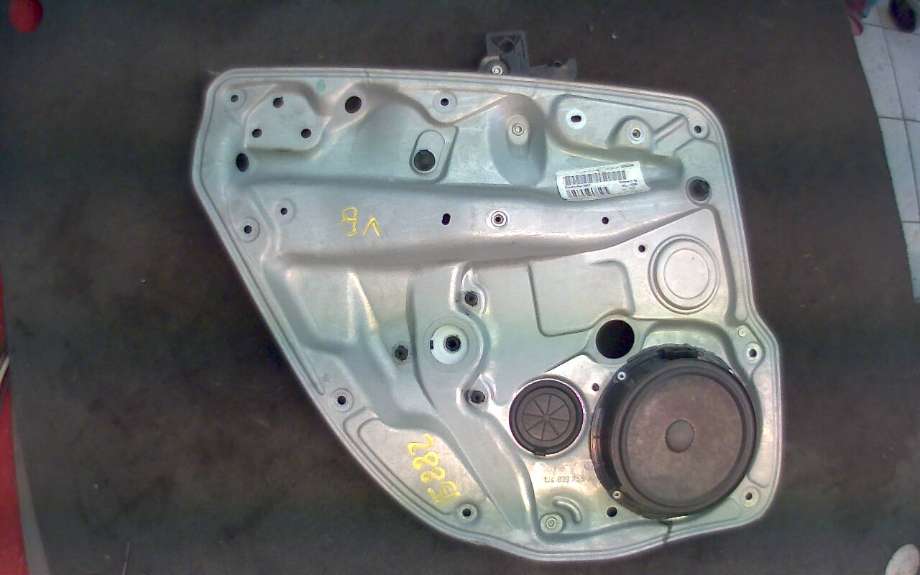 Ruteheis venstre bak til VW Golf IV 1998-2003