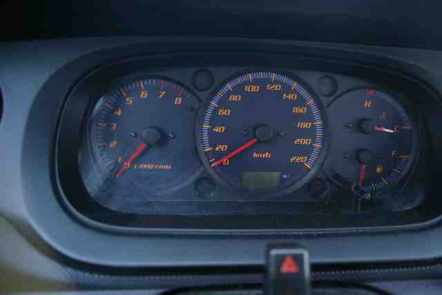 Instrumentpanel til Daihatsu YRV 2001-2006 (DAIHATSU|93010-97427|)