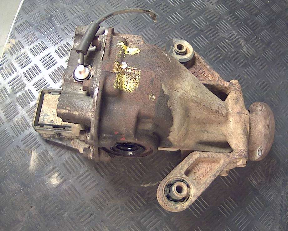 Kardang klokke bak til Mitsubishi Outlander 2003-2006 (Type I)  (MITSUBISHI|MN150637|)