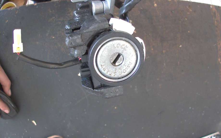 Rattaksel til Nissan Navara 2005-2010 (Fase 1) (D40) (D40) (NISSAN|)