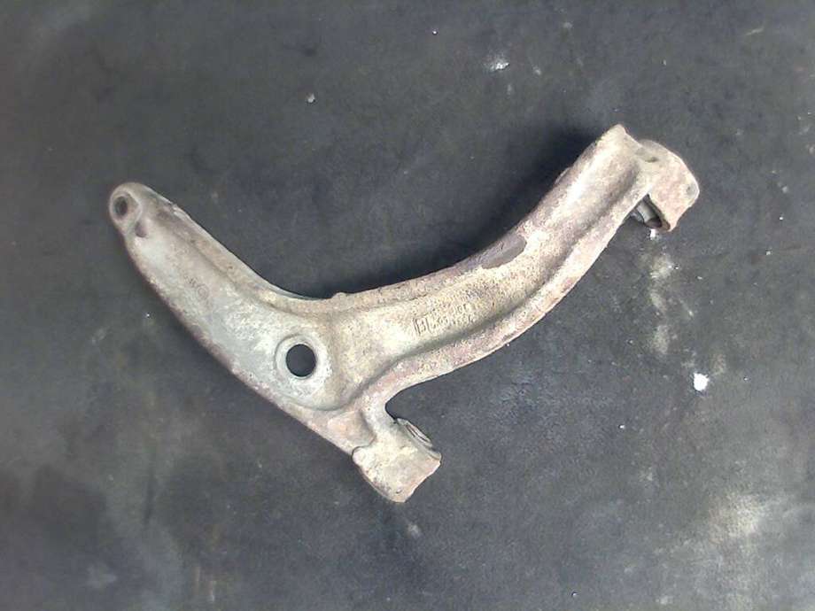 Bærebru venstre foran nedre til VW Transporter / Caravelle 2003-2009 (Fase 1) (T5) (T5) (VOLKSWAGEN|)