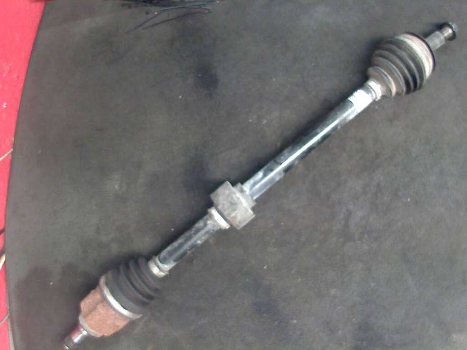Drivaksel høyre foran til Toyota Yaris, 2006-2009 (Type II, Fase 1) (TOYOTA|43410-0D180-D)