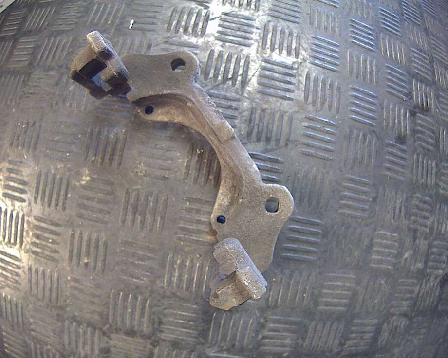 Bremsecaliper brakett til Saab 9-3 2003-2007 (Type II, Fase 1) (SAAB|)