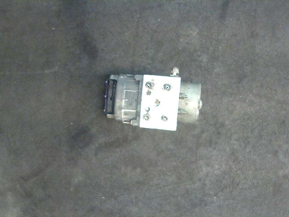 ABS sentral til Toyota Avensis, 2000-2003 (Type I, Fase 2)  (TOYOTA|44510-05020)