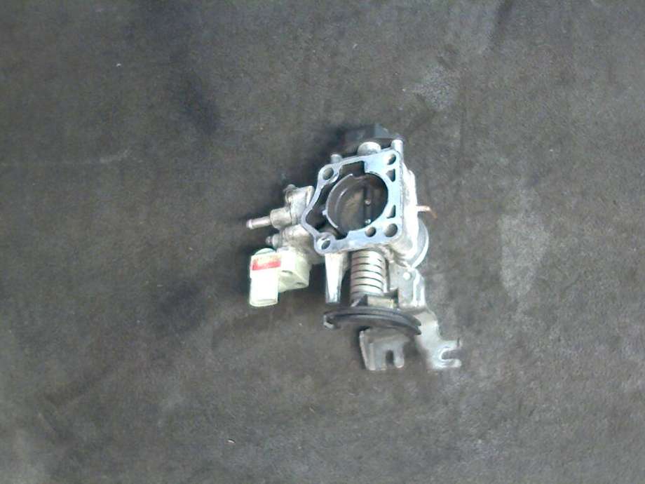 Spjeldhus til Toyota Avensis 2000-2003 (Type I, Fase 2) (TOYOTA|)
