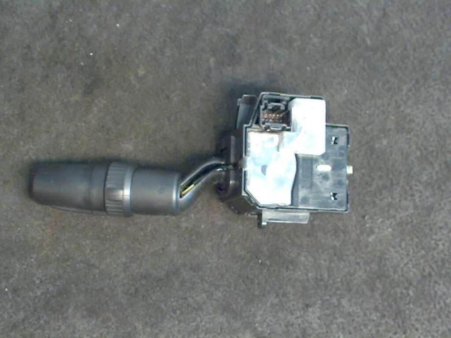 Bryter blink til Mazda 3 2003-2005 (Type I, Fase 1) (MAZDA|17D682|)