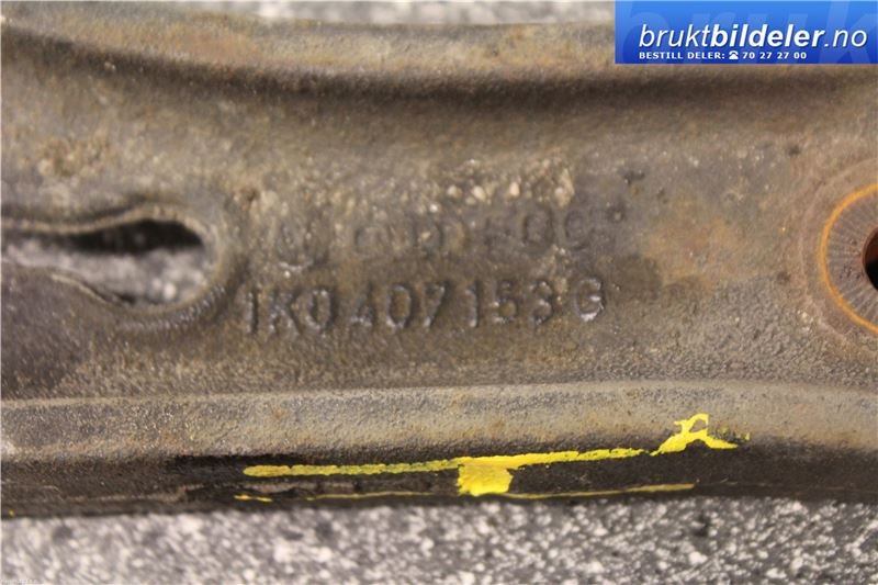Bærebru høyre foran nedre til VW Touran 2007-2010 (Type I, Fase 2) (VOLKSWAGEN|1K0 407 152 AC|)