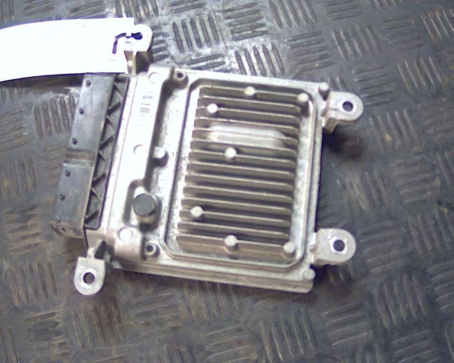Styreenhet motor til Mercedes Sprinter, 2006-2013 (Fase 1) (906) (906) (MERCEDES|A 651 900 06 01)