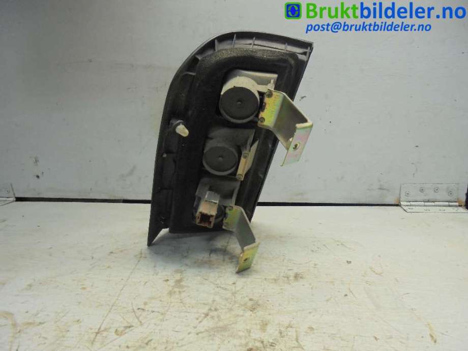 Baklykt høyre til Nissan Patrol 1998-2004 (Fase 1) (Y61) (Y61) (NISSAN|)
