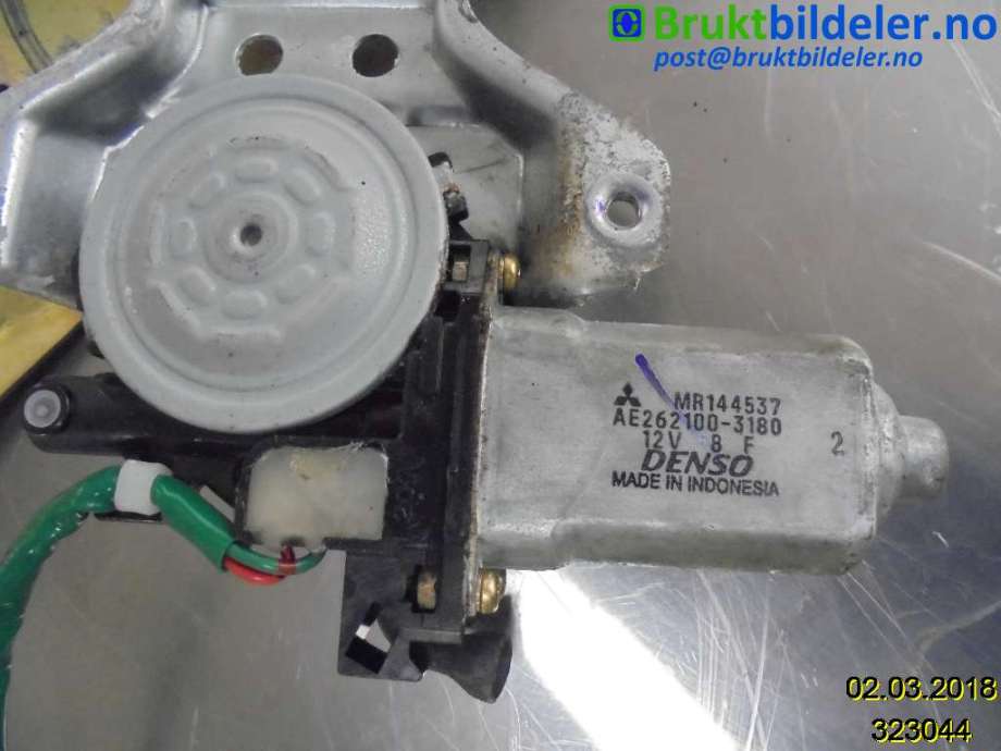 Ruteheis venstre bak til Mitsubishi L200 1996-2006 (Type III)  (MITSUBISHI|MR144537|AE26100-3180|)