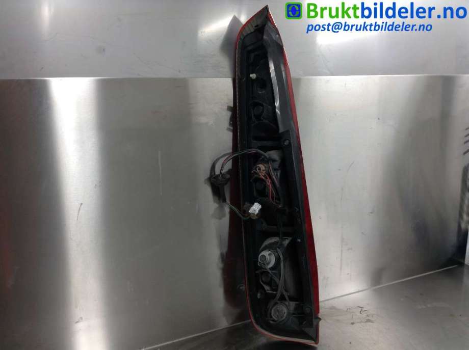 Baklykt høyre til Nissan X-Trail 2002-2007 (T30) (T30) (NISSAN|265508H326|)