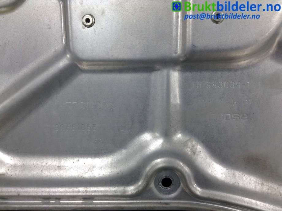 Ruteheis til Volvo XC70 2008-2013 (Type II, Fase 1)  (VOLVO|30661065|983039-101|)