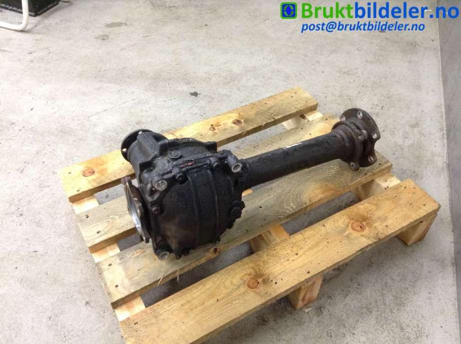 Kardang til Toyota Hiace 2007-2012 (Fase 3)  (TOYOTA|41110-26570|)