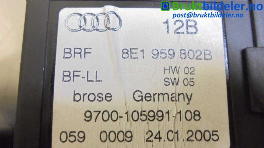 Ruteheis høyre foran til Audi A4 2004-2008 (Type III) (B7) (B7) (AUDI|8E1 959 802 B|)