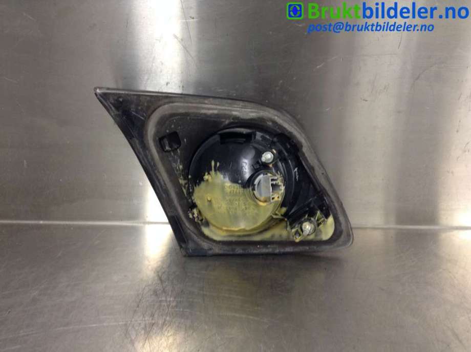 Baklykt høyre indre til Mazda 3 2003-2005 (Type I, Fase 1)  (MAZDA||P2913R)