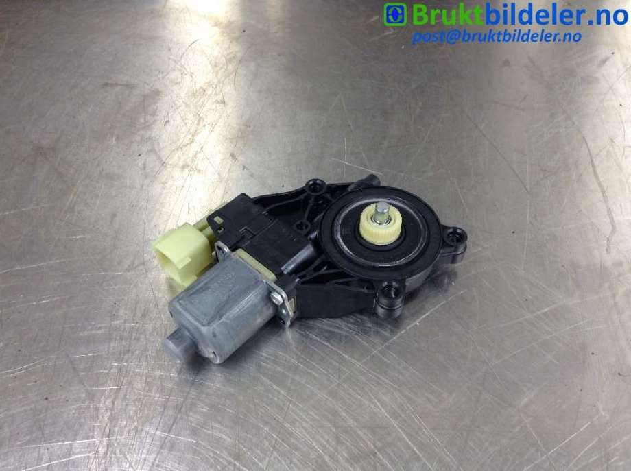 Ruteheis høyre foran til Ford Fiesta 2008-2012 (Type VI, Fase 1)  (FORD|8A61-14A389-B|0130822404|)