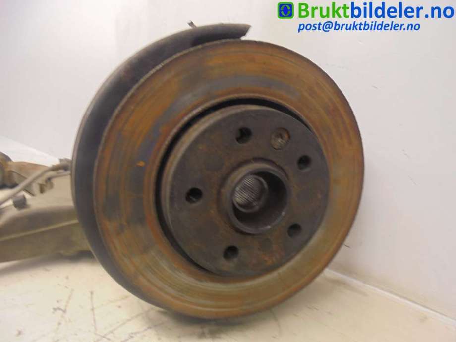 Hjulspindel venstre bak til VW Transporter / Caravelle 2003-2009 (Fase 1) (T5) (T5) (VOLKSWAGEN|7H0 501 071 E|)