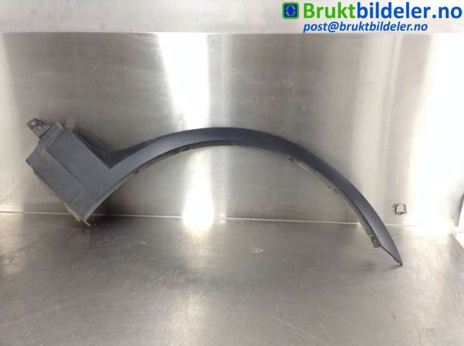 Hjulbuelist høyre foran til BMW X3 2003-2006 (Fase 1) (E83) (E83) (BMW|51 77 3 405 818|)