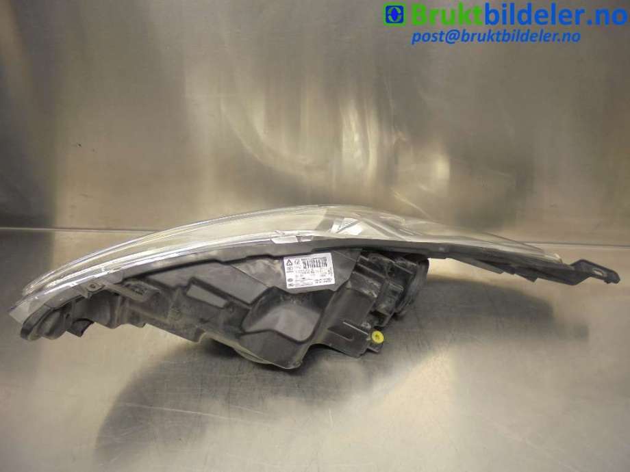 Frontlykt høyre halogen til Ford Fiesta 2008-2012 (Type VI, Fase 1) (FORD|8A61-13W029-CH|)