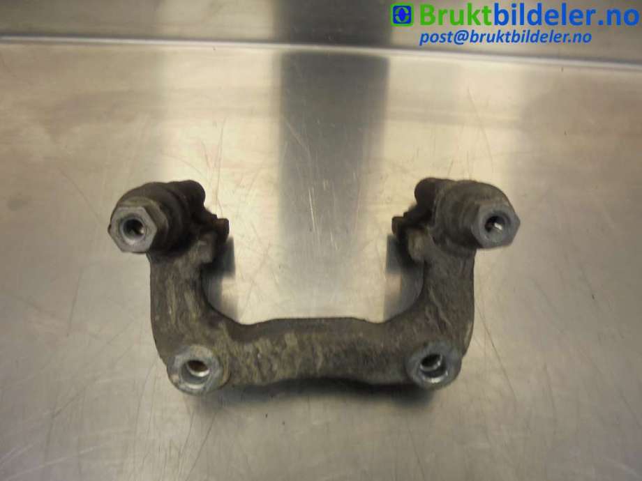Bremsecaliper brakett til Škoda Fabia, 2014-2021 (Type III) (SKODA|6R0 615 425 B)