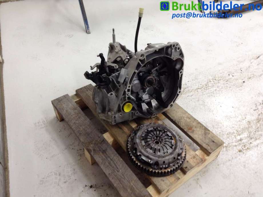 Girkasse manuell til Renault Captur 2013-2020 (Type I)  (RENAULT|320104691R|JR5 (062) - A047190|)